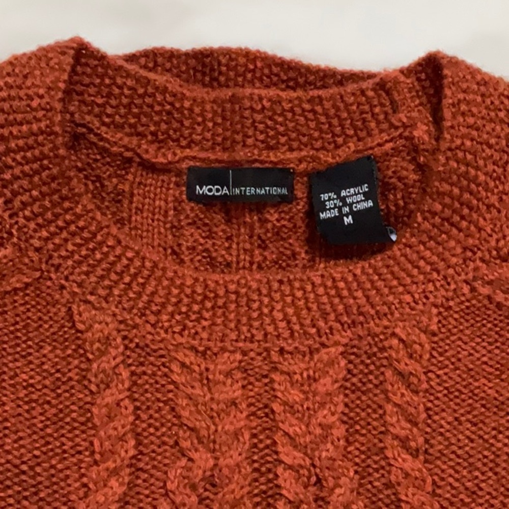 Moda International; Rust Cable Knit Women's Sweater wool blend - Picture 9 of 9
